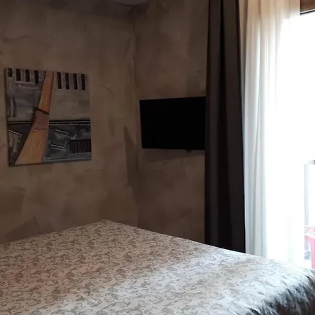 فندق Bed & , Corte Rossa -1 Min Walk To Bernina Express 2*