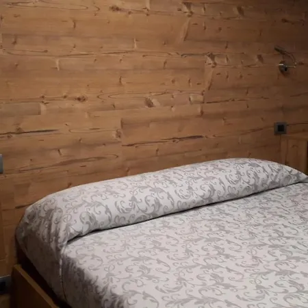 호텔 Bed & , Corte Rossa -1 Min Walk To Bernina Express 2*