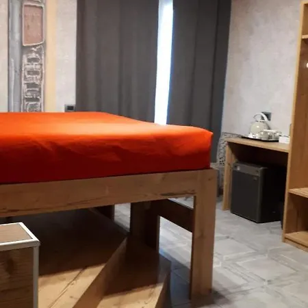 Hotel Bed & , Corte Rossa -1 Min Walk To Bernina Express 2*