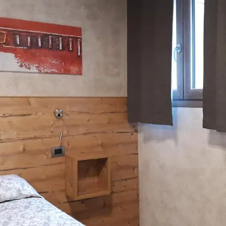 Bed & , Corte Rossa -1 Min Walk To Bernina Express 2* 티라노