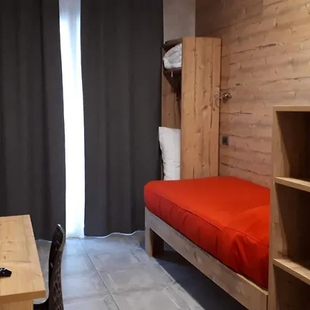 Bed & , Corte Rossa -1 Min Walk To Bernina Express 2* 티라노