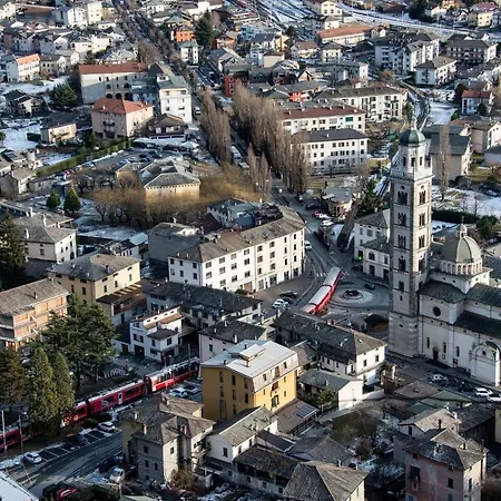 Bed & , Corte Rossa -1 Min Walk To Bernina Express 호텔 티라노