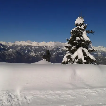 Bed & , Corte Rossa -1 Min Walk To Bernina Express 2*
