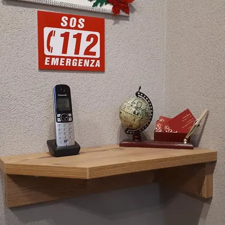 호텔 Bed & , Corte Rossa -1 Min Walk To Bernina Express 2*