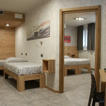 호텔 Bed & , Corte Rossa -1 Min Walk To Bernina Express 티라노