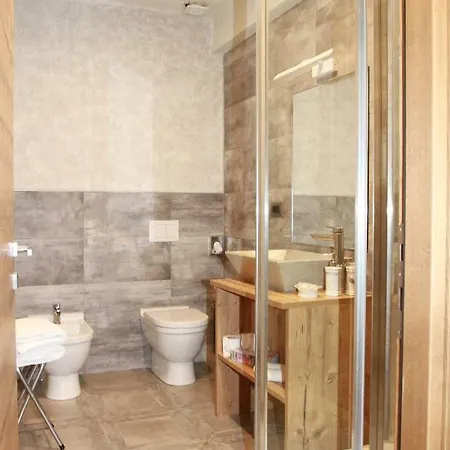 Bed & , Corte Rossa -1 Min Walk To Bernina Express Hotel 2*